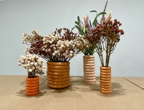How to Make a Simple DIY Vase Using Wooden Rings